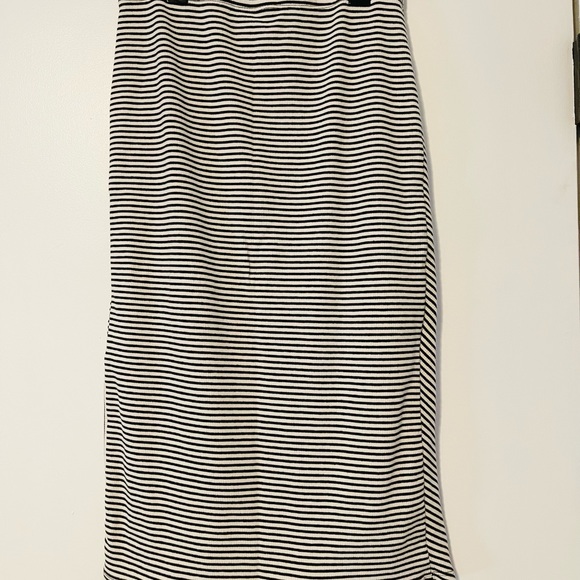 NEW STRETCHY PENCIL SKIRT - Picture 7 of 7